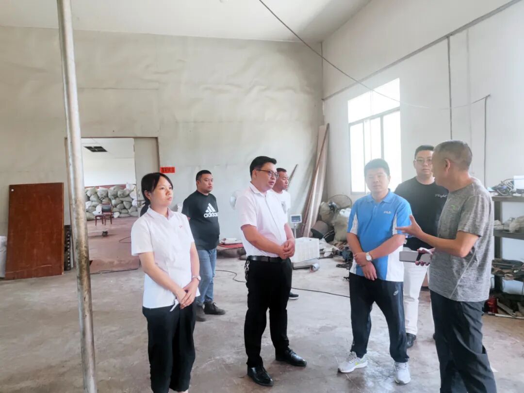 浓浓春晖情，携手共“黔”行