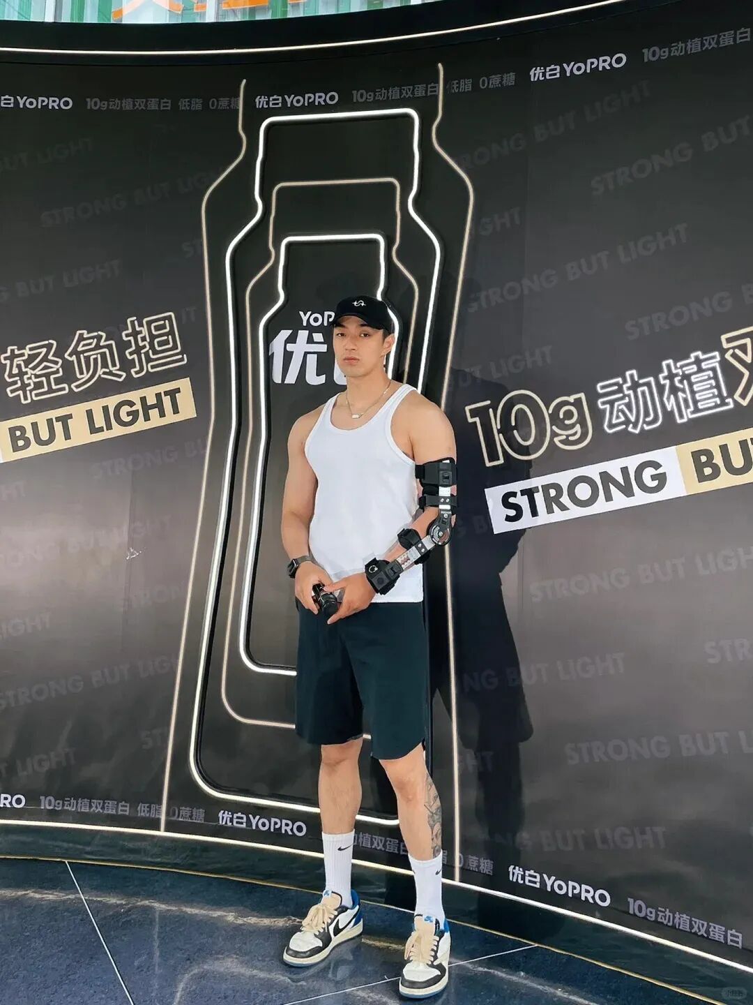 “撕漫男”降临现实！刘聪Russell健身大片，撩翻全网的荷尔蒙狂潮