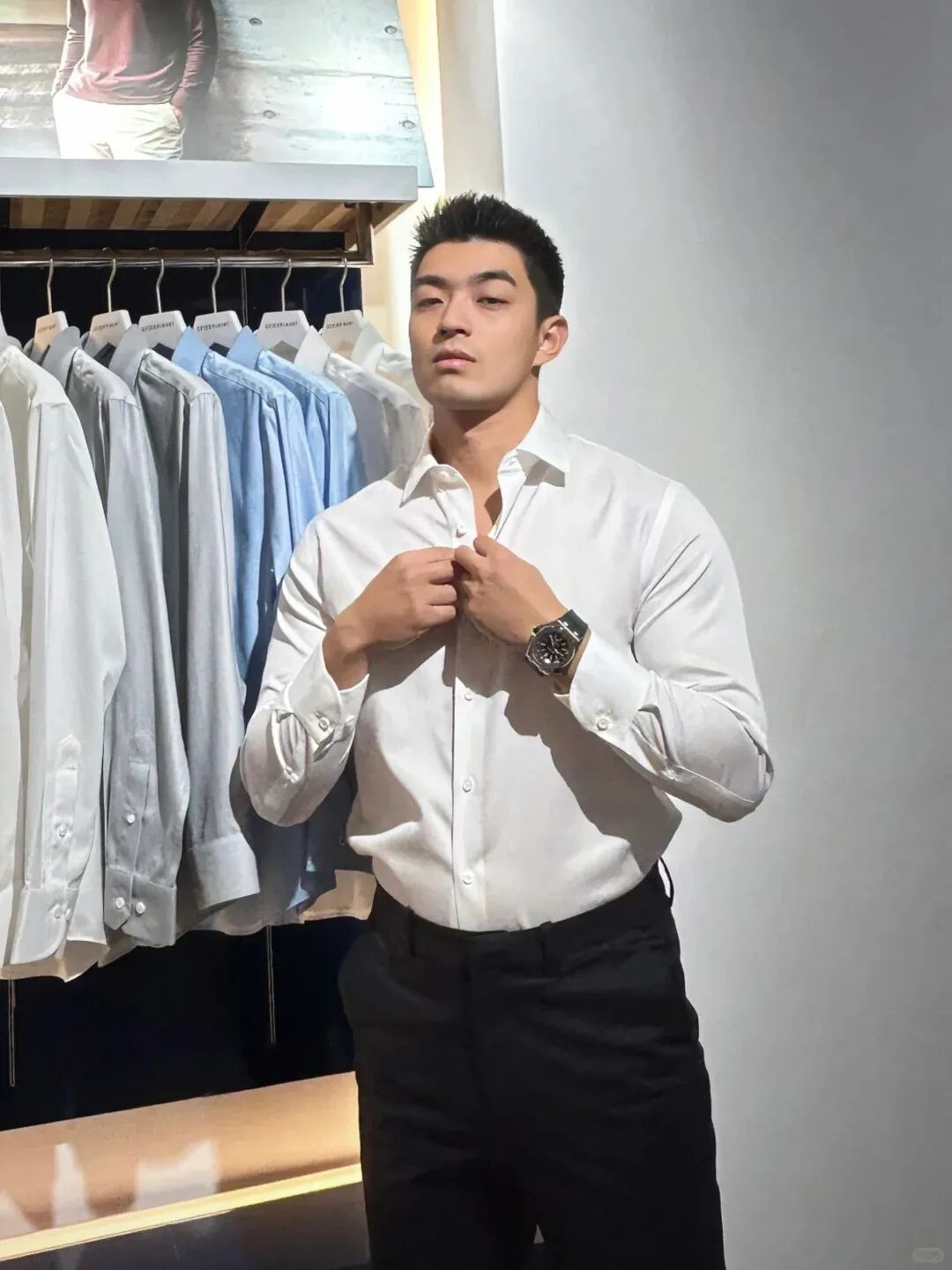 “撕漫男”降临现实！刘聪Russell健身大片，撩翻全网的荷尔蒙狂潮