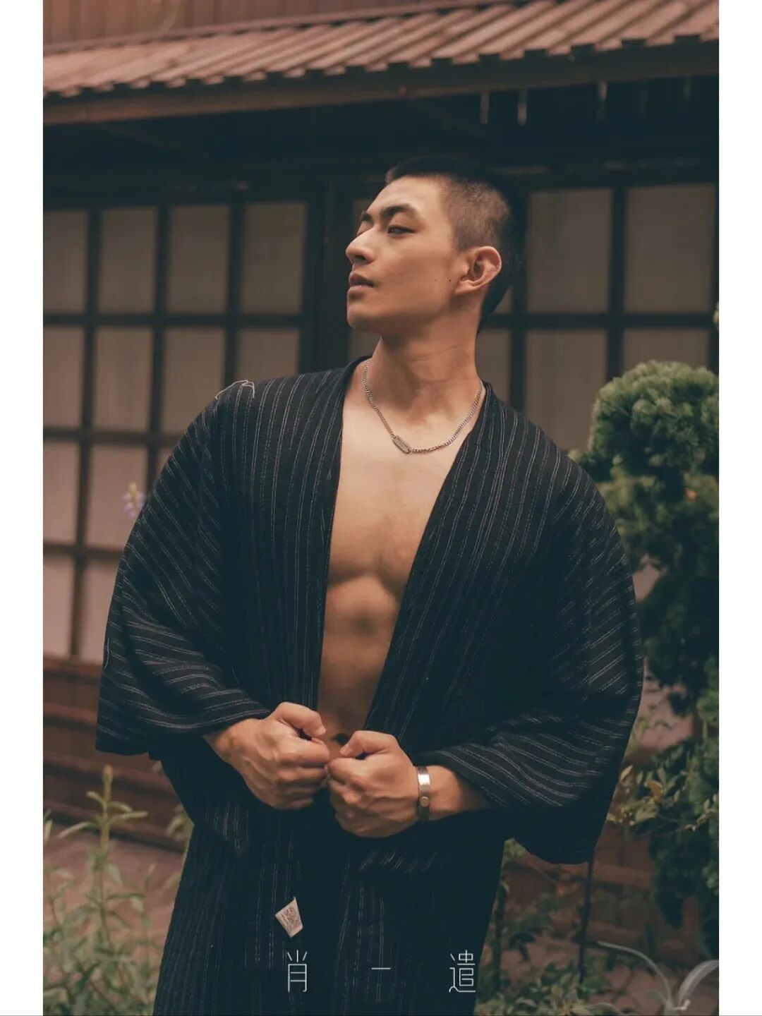 “撕漫男”降临现实！刘聪Russell健身大片，撩翻全网的荷尔蒙狂潮