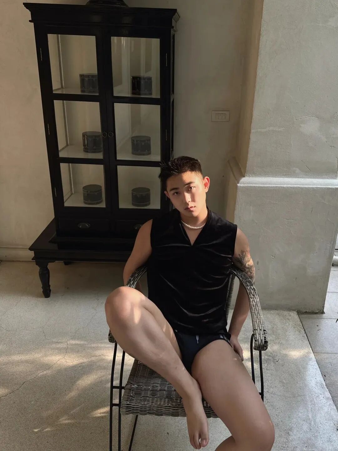 清迈游玩遇上帅气小哥，脂包肌身材与阳光笑容让人沦陷!