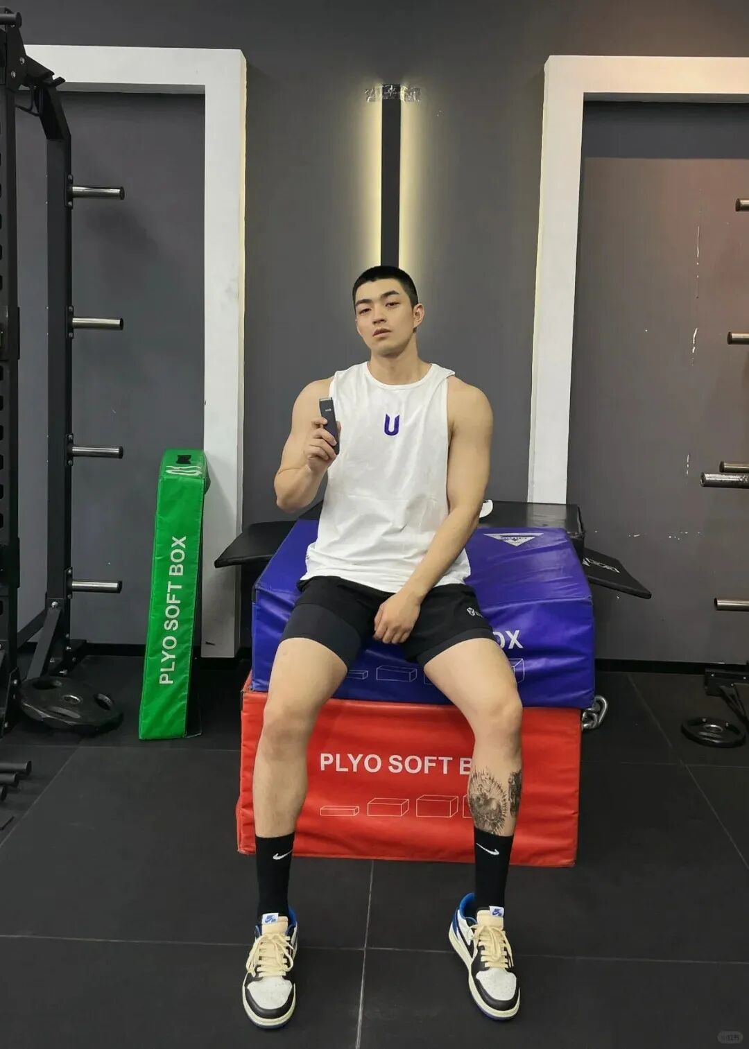 “撕漫男”降临现实！刘聪Russell健身大片，撩翻全网的荷尔蒙狂潮