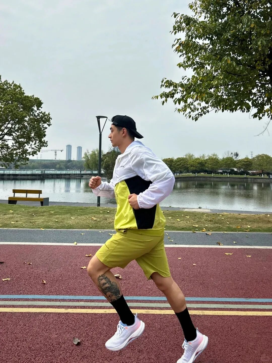 “撕漫男”降临现实！刘聪Russell健身大片，撩翻全网的荷尔蒙狂潮