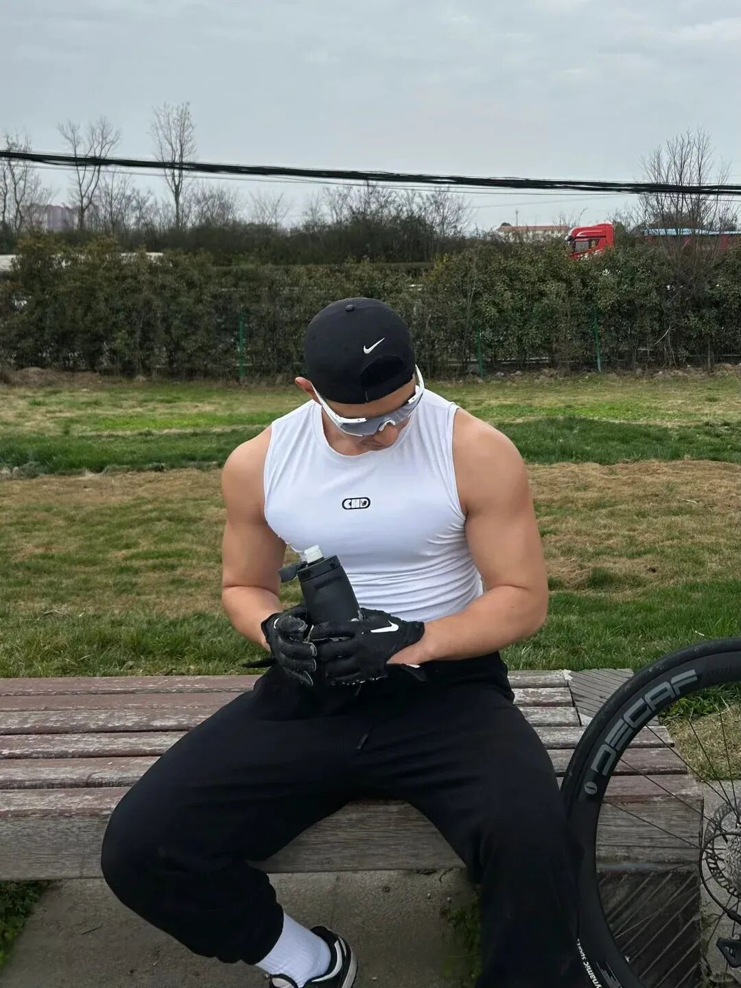 “撕漫男”降临现实！刘聪Russell健身大片，撩翻全网的荷尔蒙狂潮