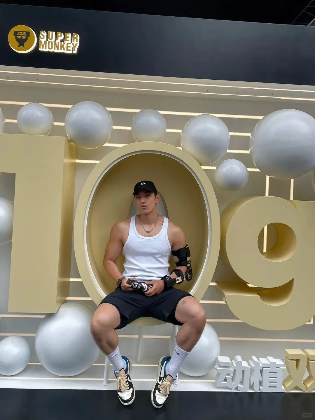 “撕漫男”降临现实！刘聪Russell健身大片，撩翻全网的荷尔蒙狂潮