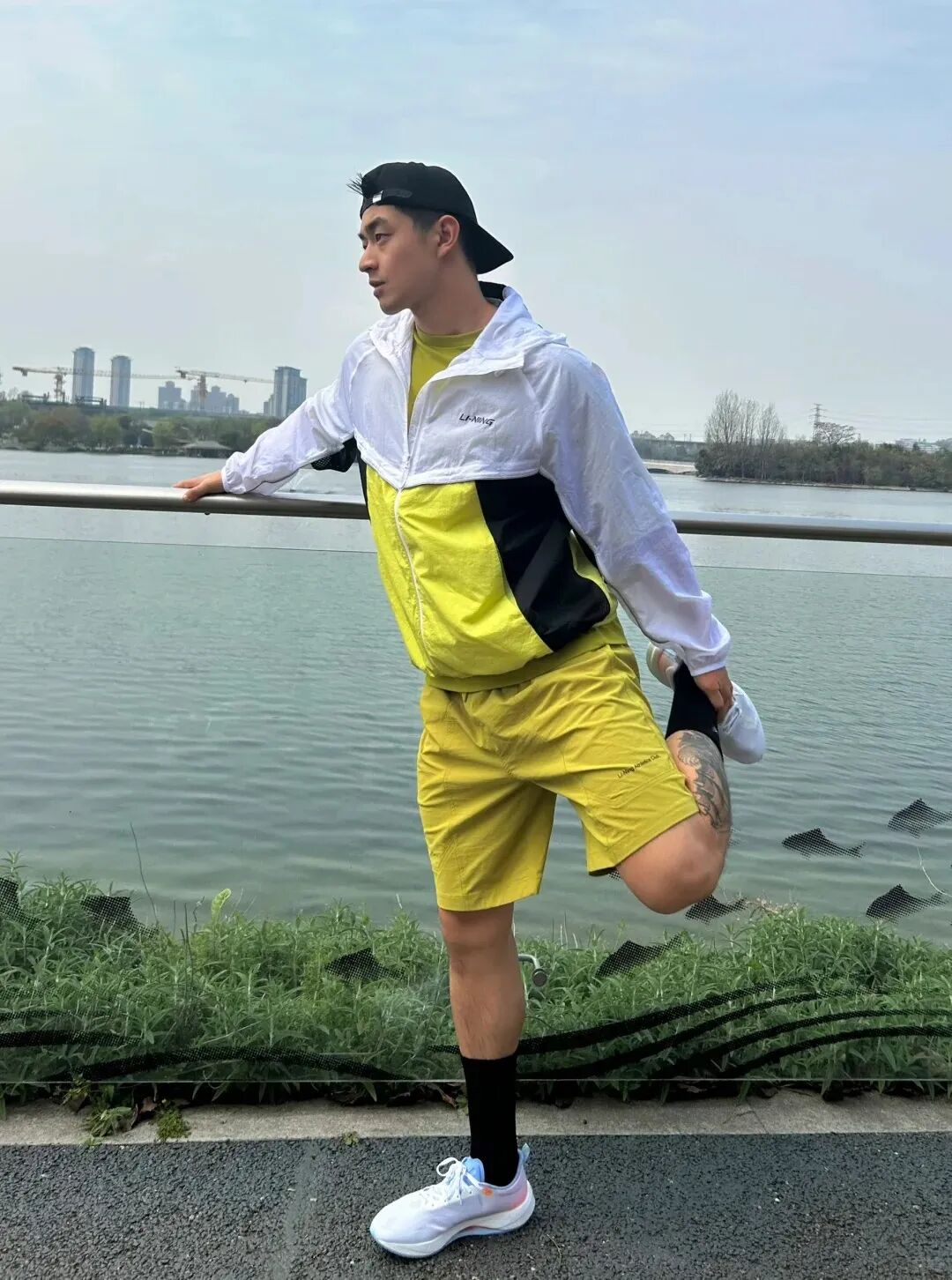 “撕漫男”降临现实！刘聪Russell健身大片，撩翻全网的荷尔蒙狂潮