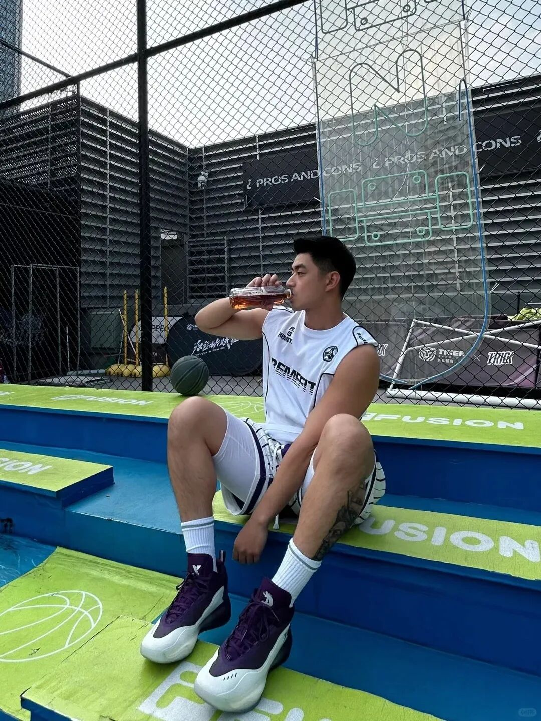 “撕漫男”降临现实！刘聪Russell健身大片，撩翻全网的荷尔蒙狂潮