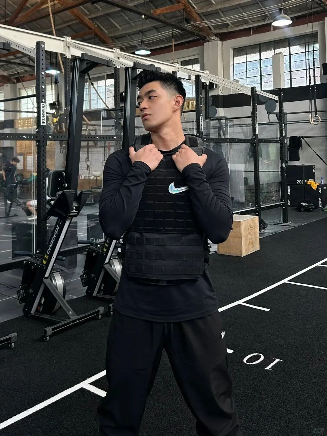 “撕漫男”降临现实！刘聪Russell健身大片，撩翻全网的荷尔蒙狂潮