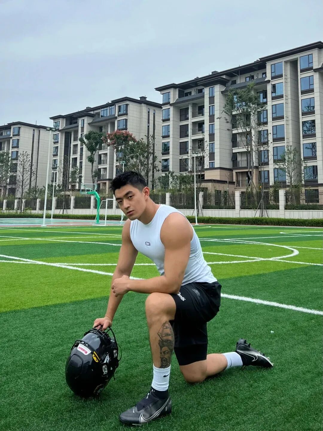 “撕漫男”降临现实！刘聪Russell健身大片，撩翻全网的荷尔蒙狂潮