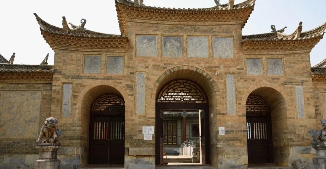 云南第一村地标性建筑浅探郑营陈氏宗祠