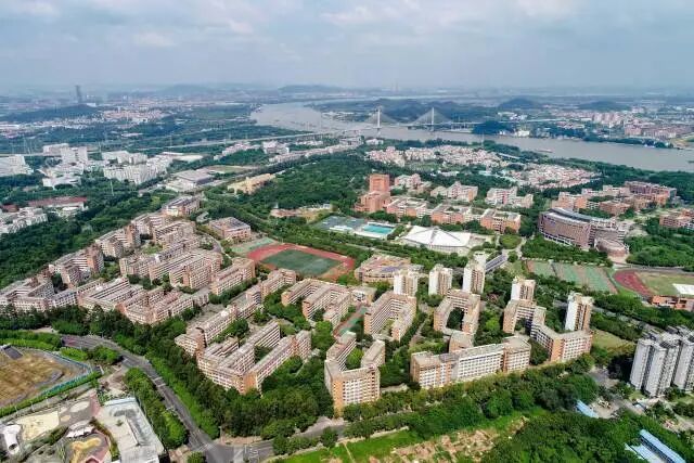 为什么这么多人冲向番禺？番禺的房子怎么选？