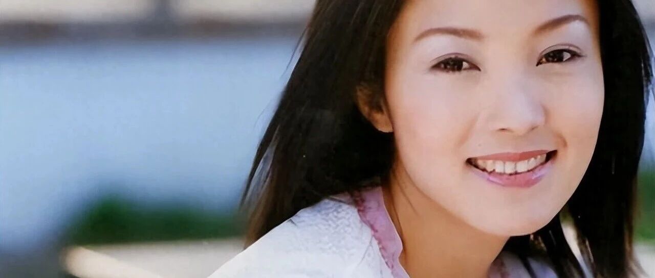 谢雨欣:18岁为人母,25岁四登春晚,竟与逃犯同床4年不知情