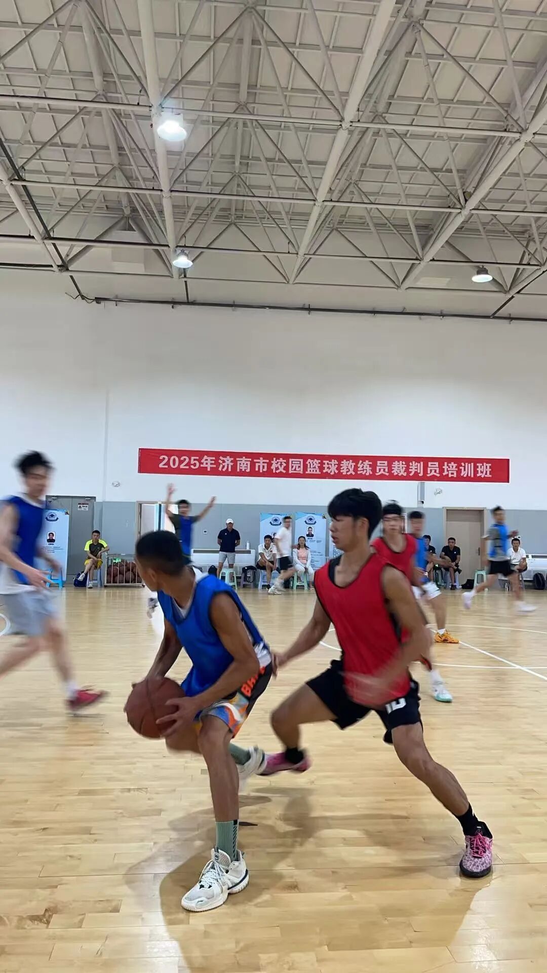 济南第十二中学,济南名士小学和济南市锦屏学校小学女篮展示训练和