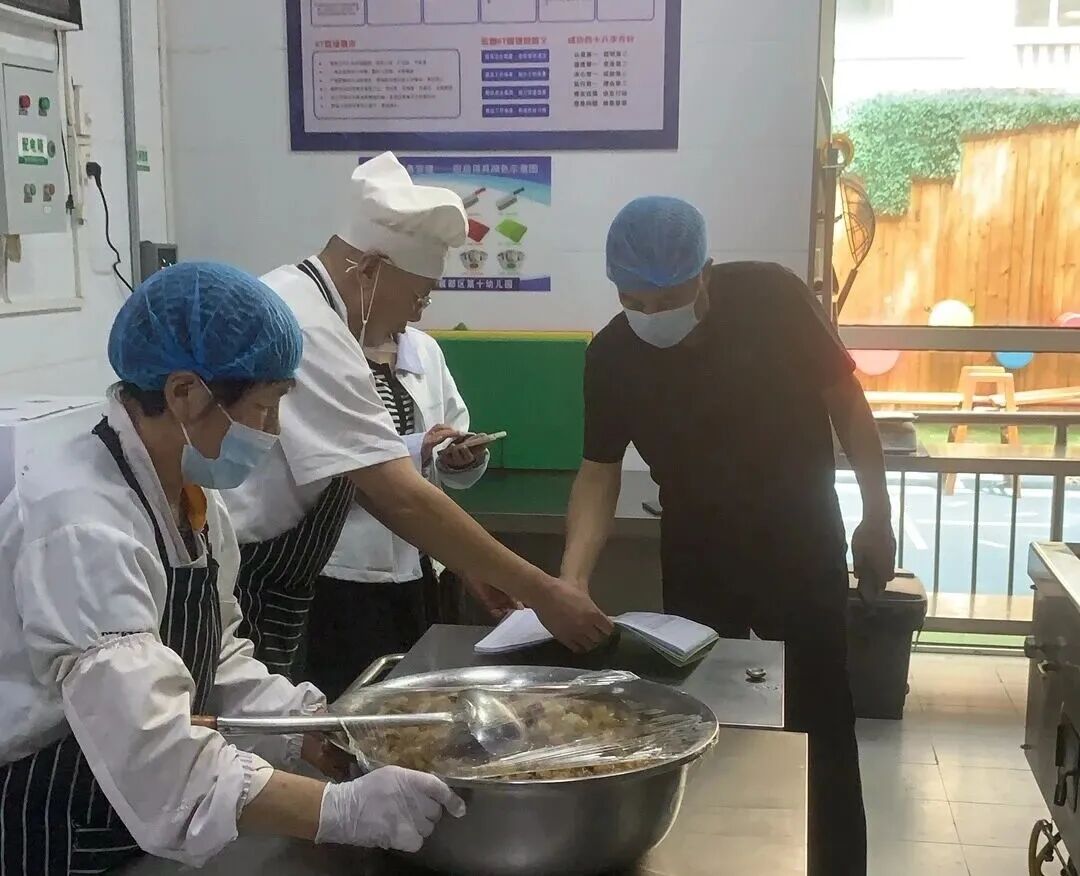 检查餐饮油烟整治_餐饮油烟环保督察简报_