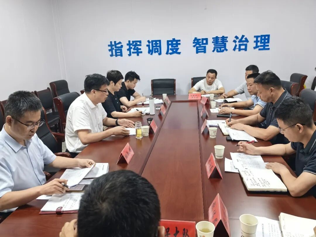 县人大常委会副主任江东海,县检察院党组书记,检察长刘克进参加