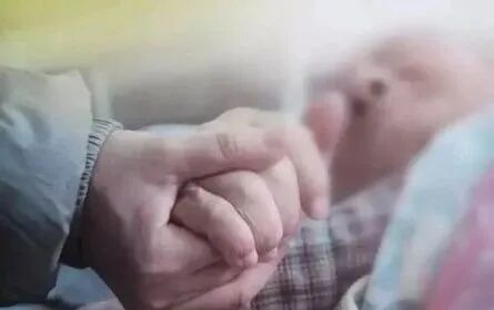 卧床老人怎么护理照顾长期卧床老人！这些护理小技巧值得收藏！_https://www.jmylbn.com_新闻资讯_第1张