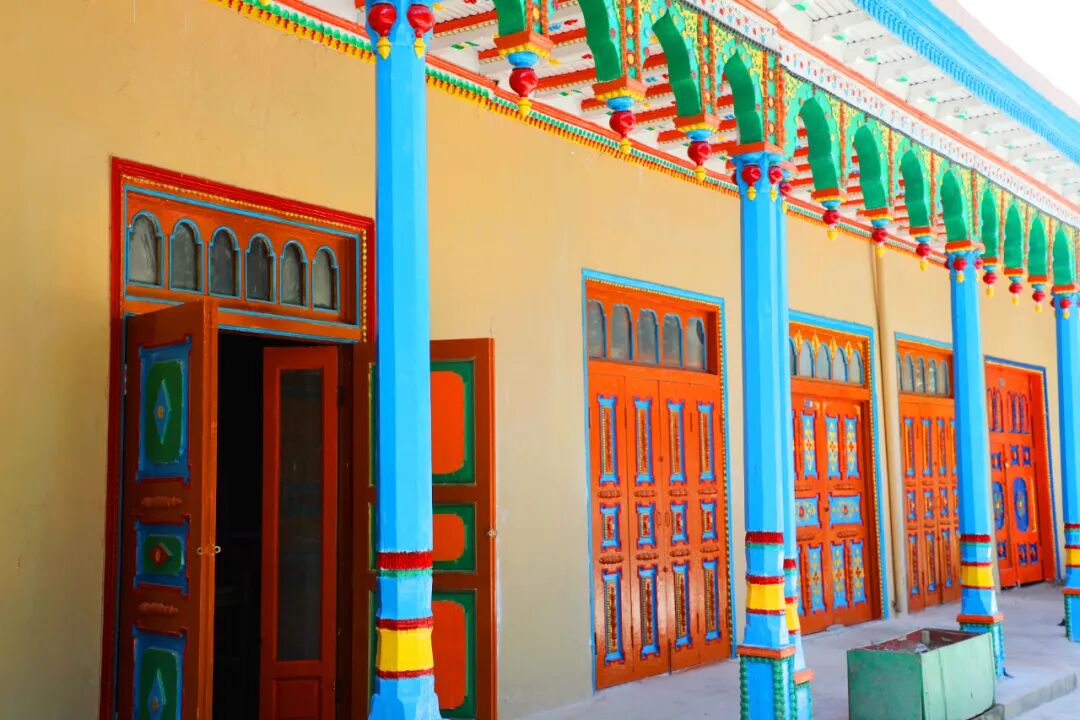 库车市推出三日游精品旅游线路邀你共赴春天的约会