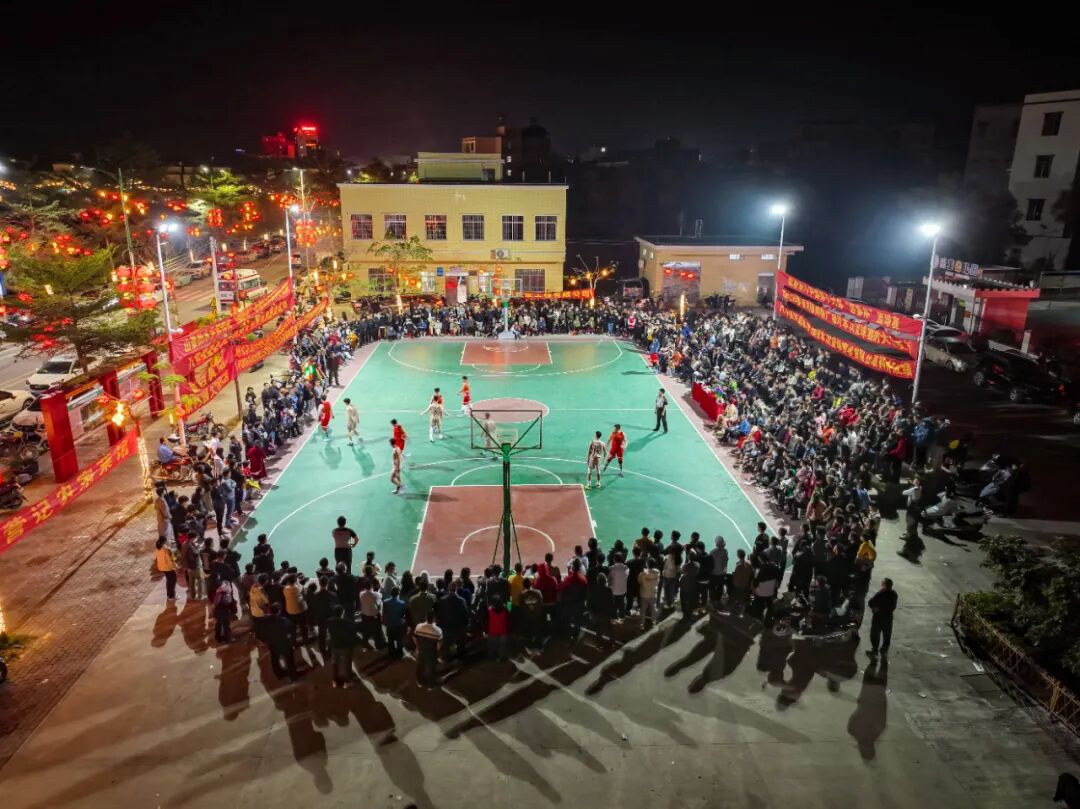 八甲镇举行第十六届迎春杯男子篮球赛