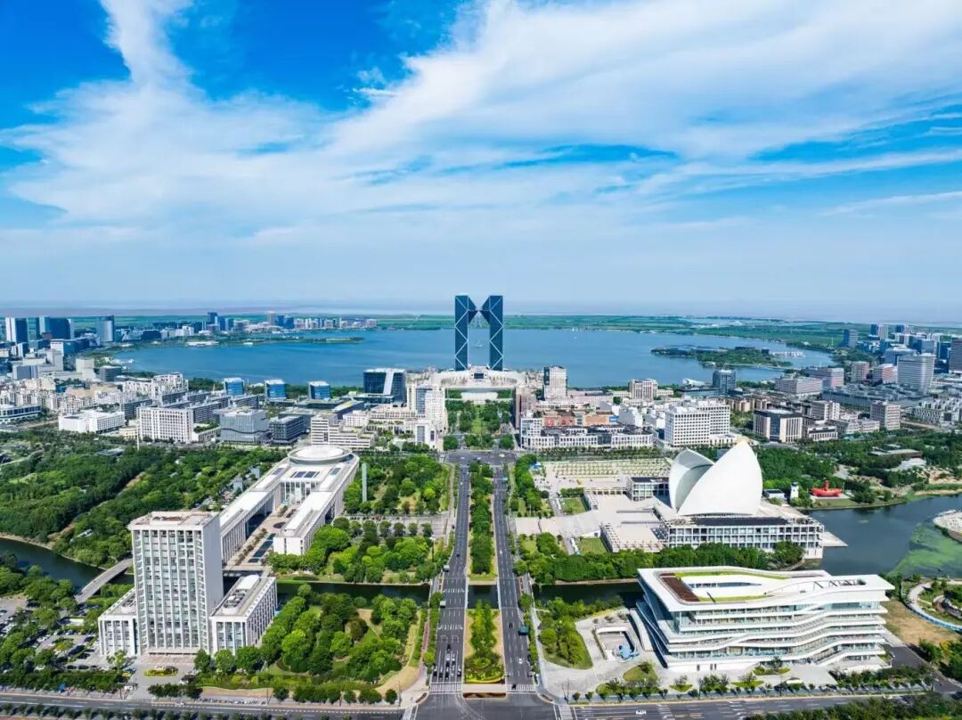 滴水湖全景.jpg