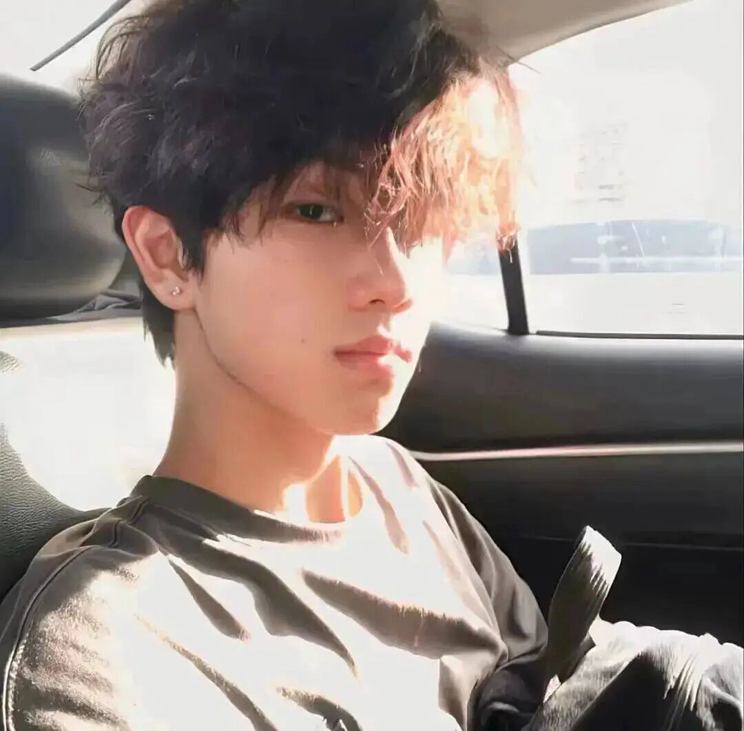 车内小众男生头像