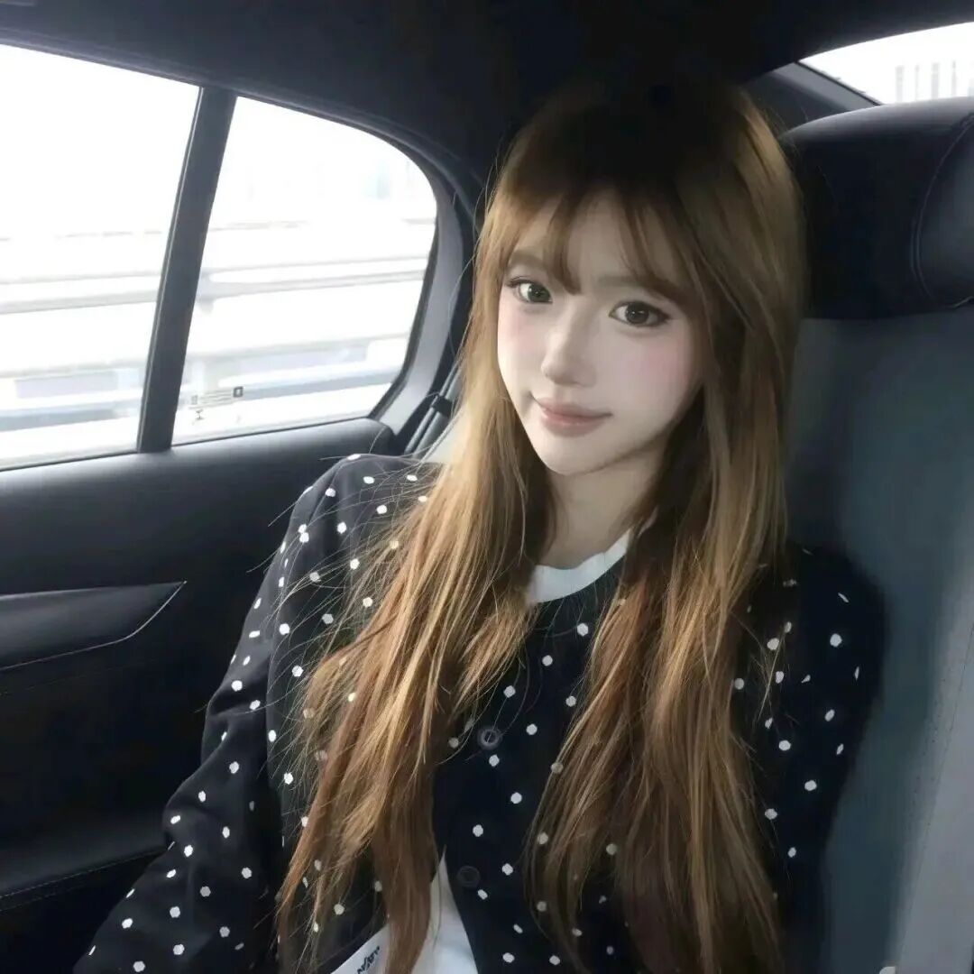 车内小众女生头像
