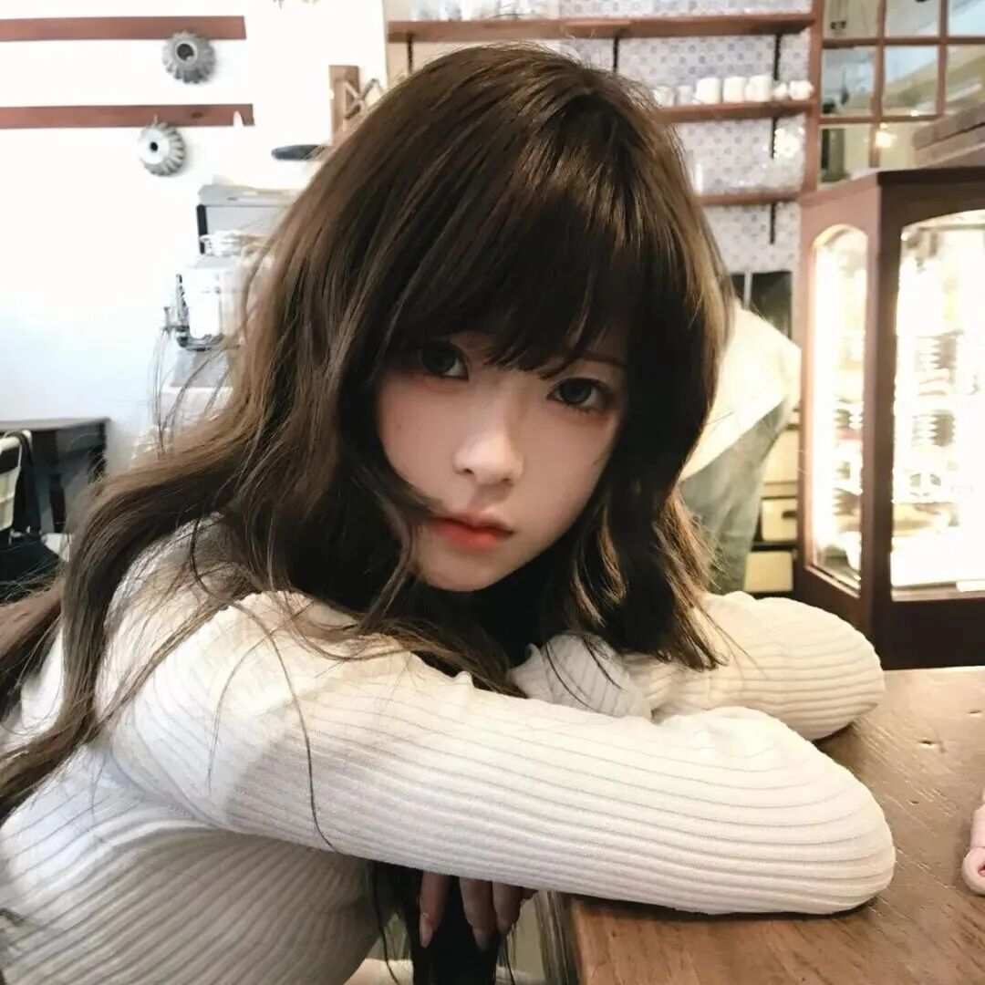 清冷女生头像