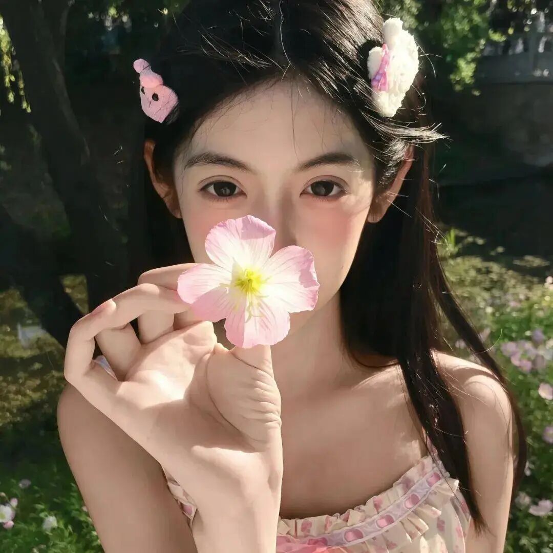 鲜花清冷女生头像