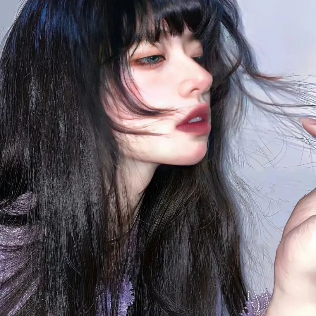 很飒侧脸女生头像
