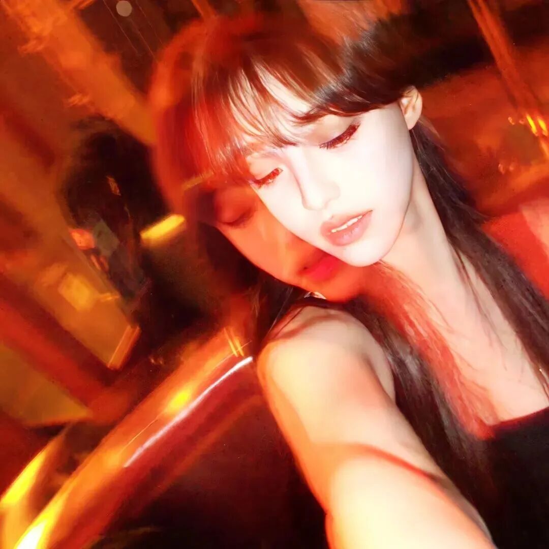 权威女生头像