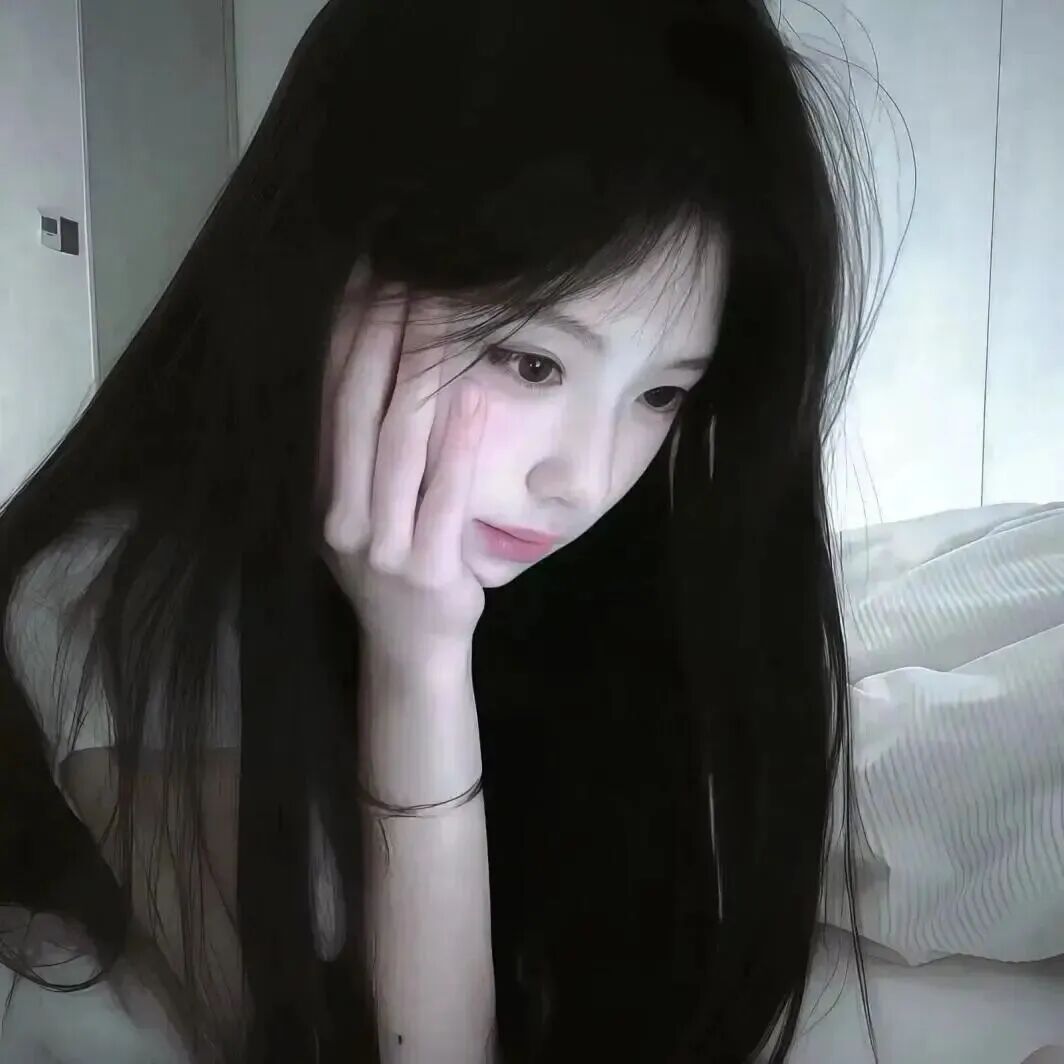 小众侧脸女生头像
