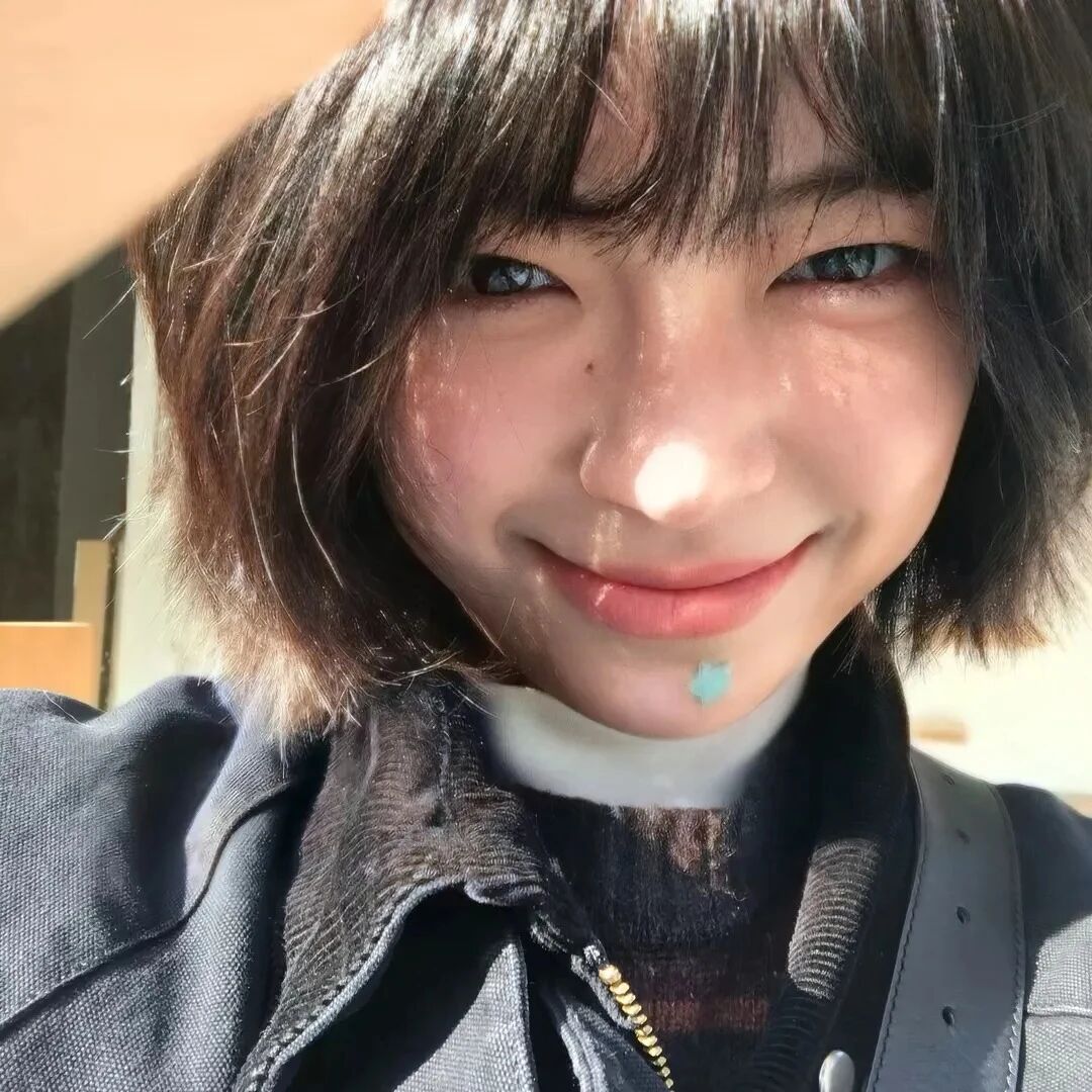 甜美爱笑女生头像