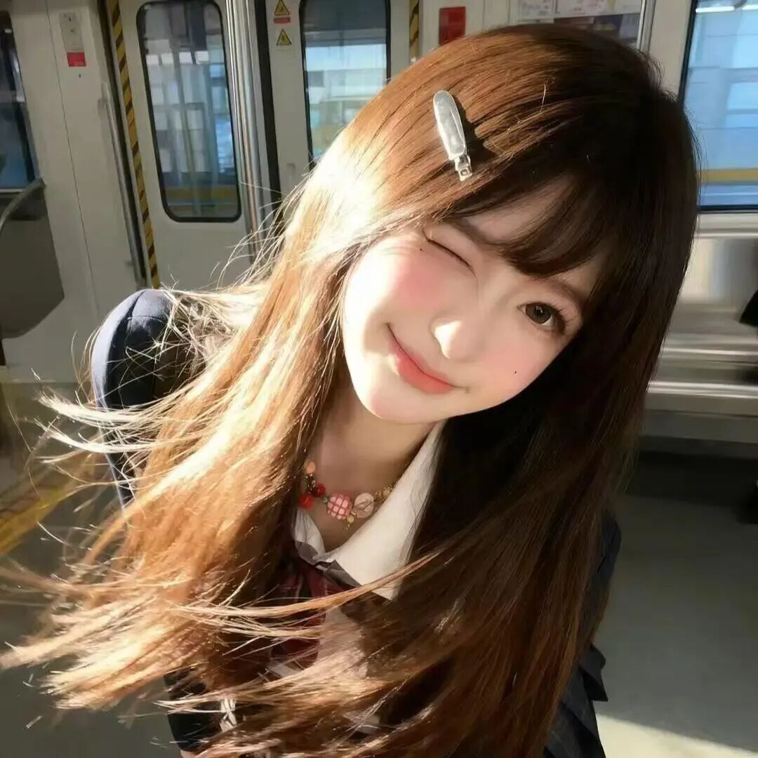 学院风少萝女生头像
