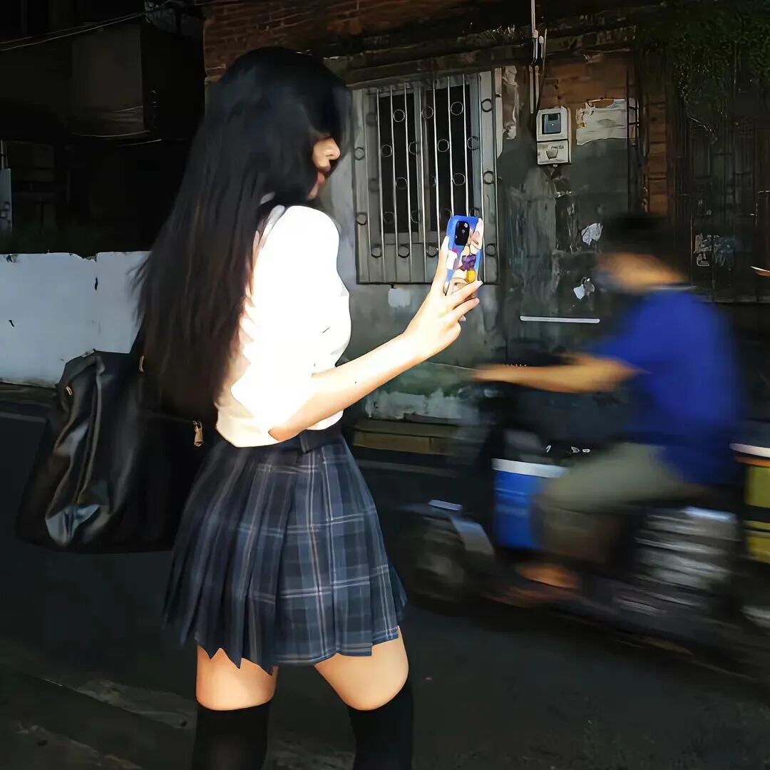 jk制服权威侧脸女生头像