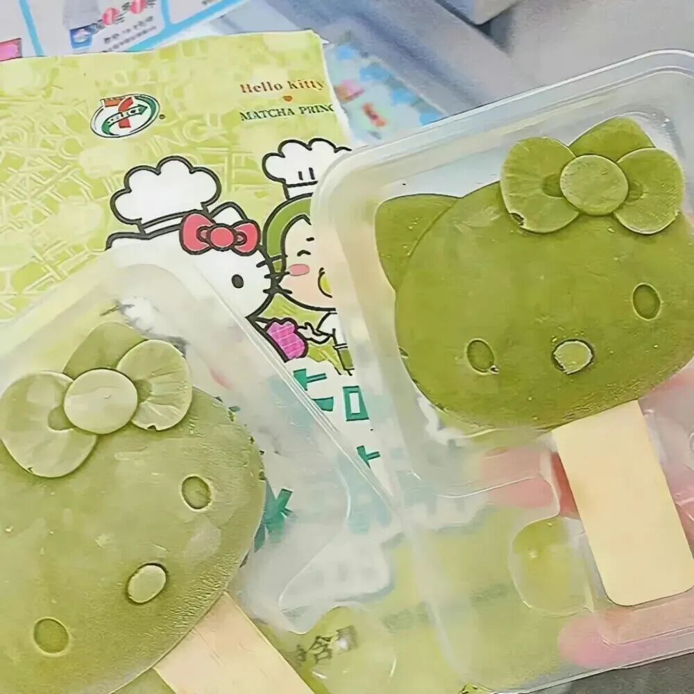 三丽鸥kt猫春天朋友圈背景图