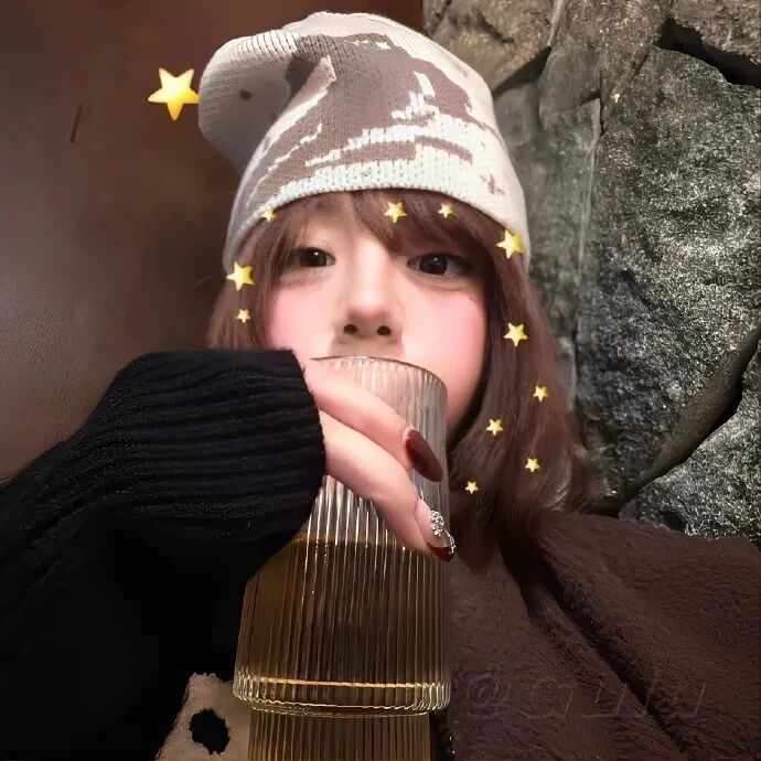 喝咖啡少萝女生头像