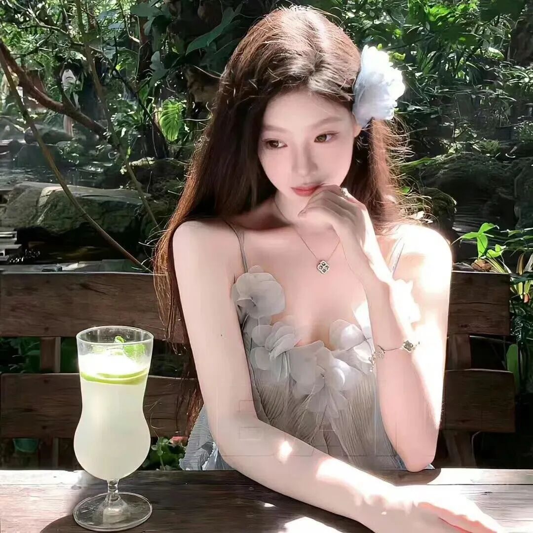 清冷女生头像