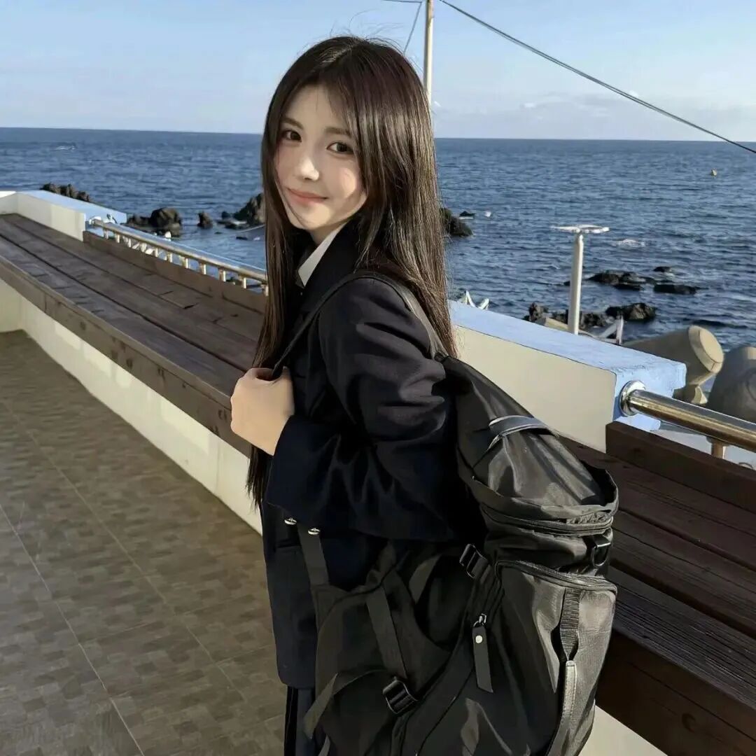 海边氛围感女生头像
