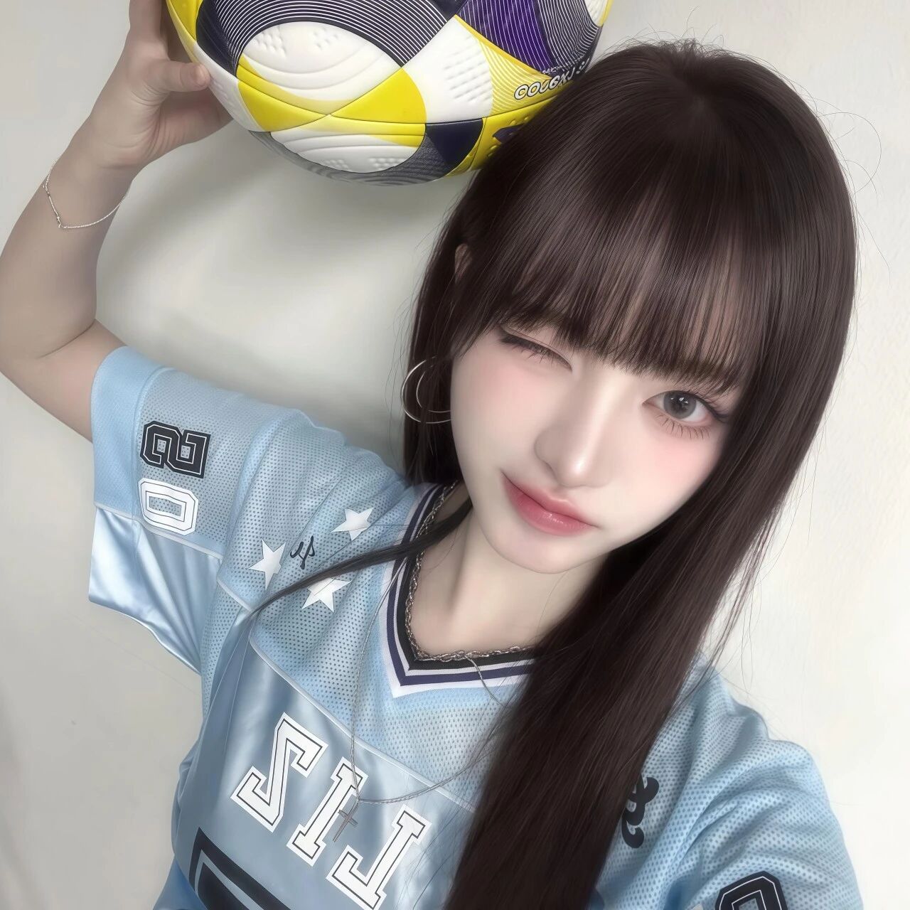 liz金志垣爱豆足球女生头像