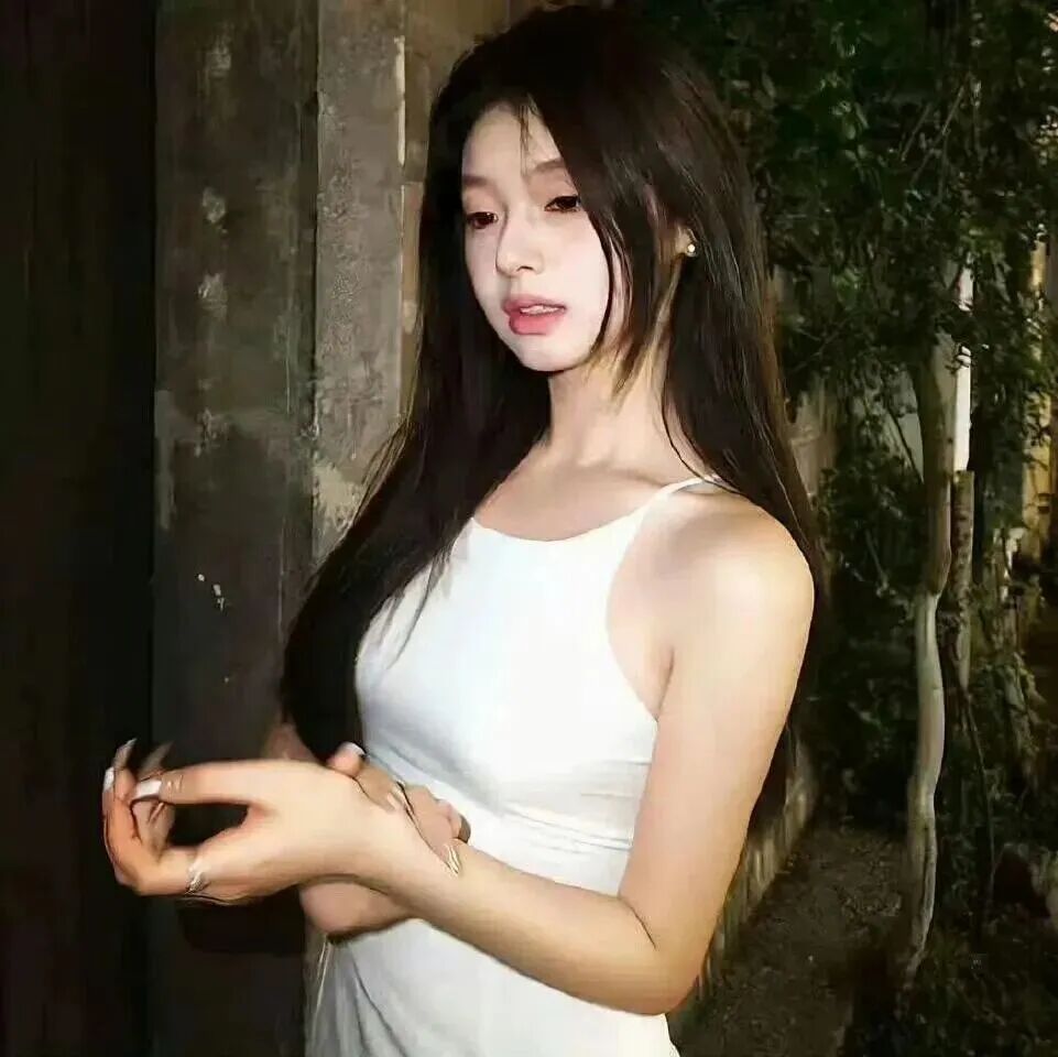清冷女生头像