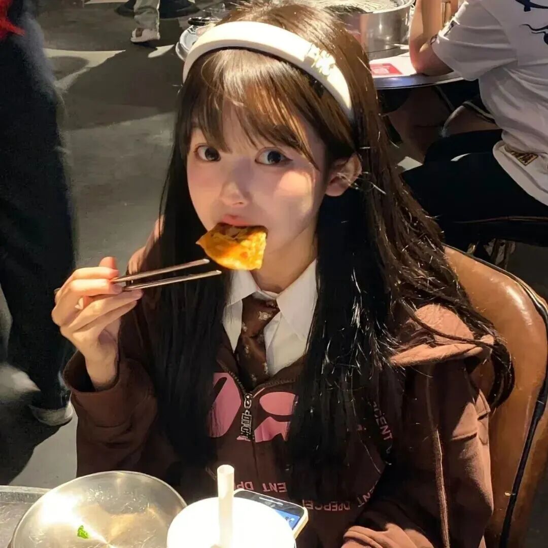 吃饭甜妹女生头像