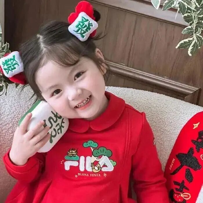 新年萌娃小女孩头像