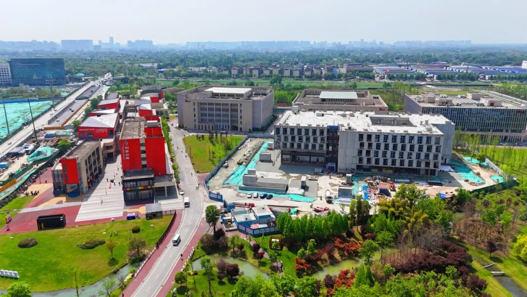 成都影视城-川传影视硅谷摄影棚园区即将正式开园