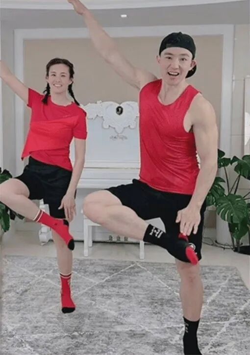 “过气网红”的残酷真相，在刘畊宏夫妇身上表现得淋漓尽致！