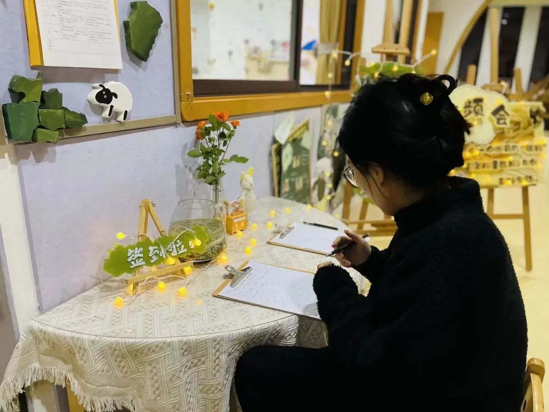 家長會上爸爸們C幼兒園老師_幼兒園老師會家長的話語_幼兒園爸爸專場家長會