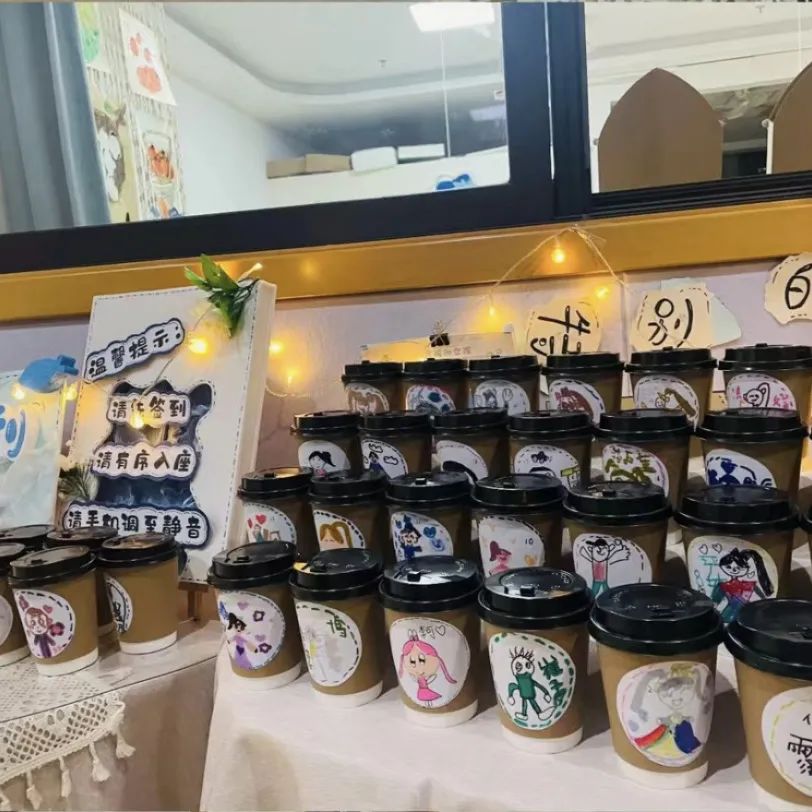 幼兒園爸爸專場(chǎng)家長會(huì)_幼兒園老師會(huì)家長的話語_家長會(huì)上爸爸們C幼兒園老師