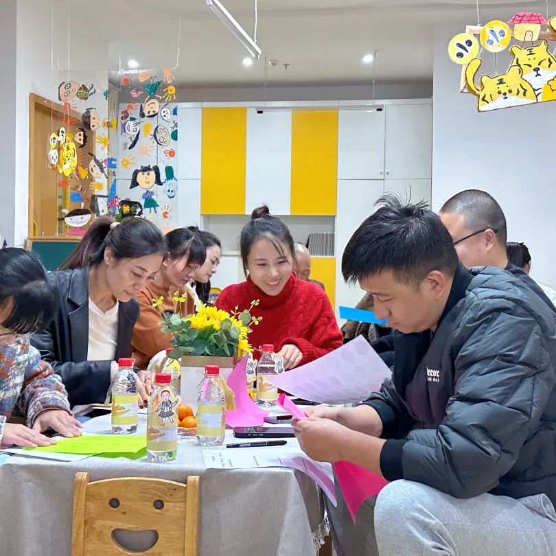 家长会上爸爸们C幼儿园老师_幼儿园爸爸专场家长会_幼儿园老师会家长的话语