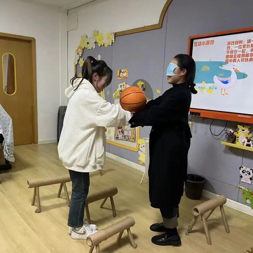 幼兒園爸爸專場(chǎng)家長會(huì)_家長會(huì)上爸爸們C幼兒園老師_幼兒園老師會(huì)家長的話語