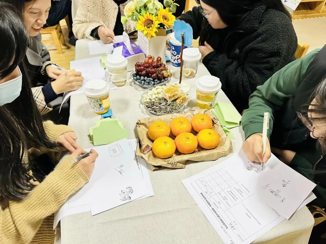 幼兒園爸爸專場家長會_幼兒園老師會家長的話語_家長會上爸爸們C幼兒園老師