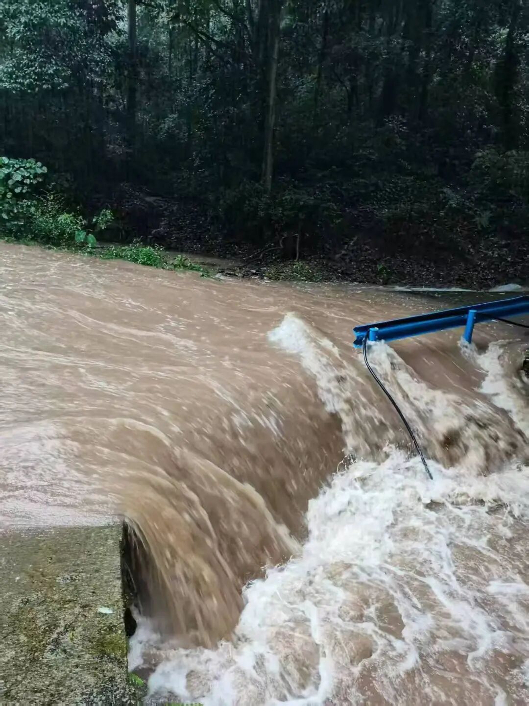 漫水桥焕新颜 村民出行安全无忧