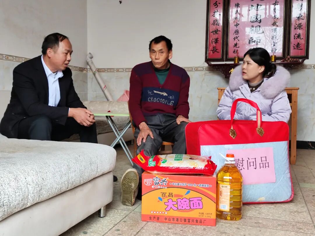 新春走基层我县各部门开展春节慰问活动